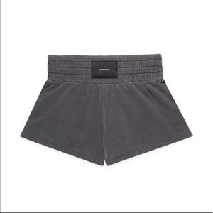 Talentless boxing short - core